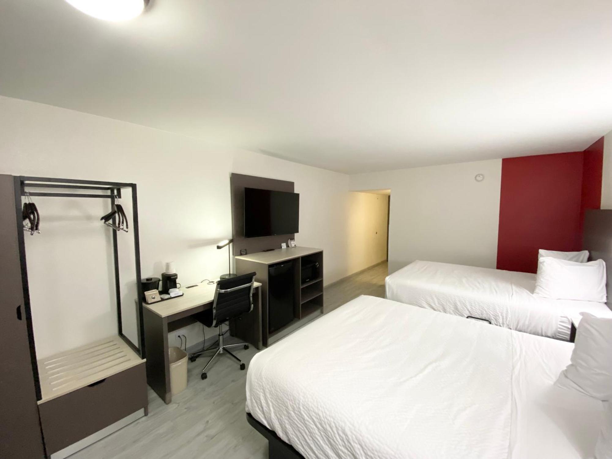 מלון Ramada By Wyndham טסקלוסה מראה חיצוני תמונה