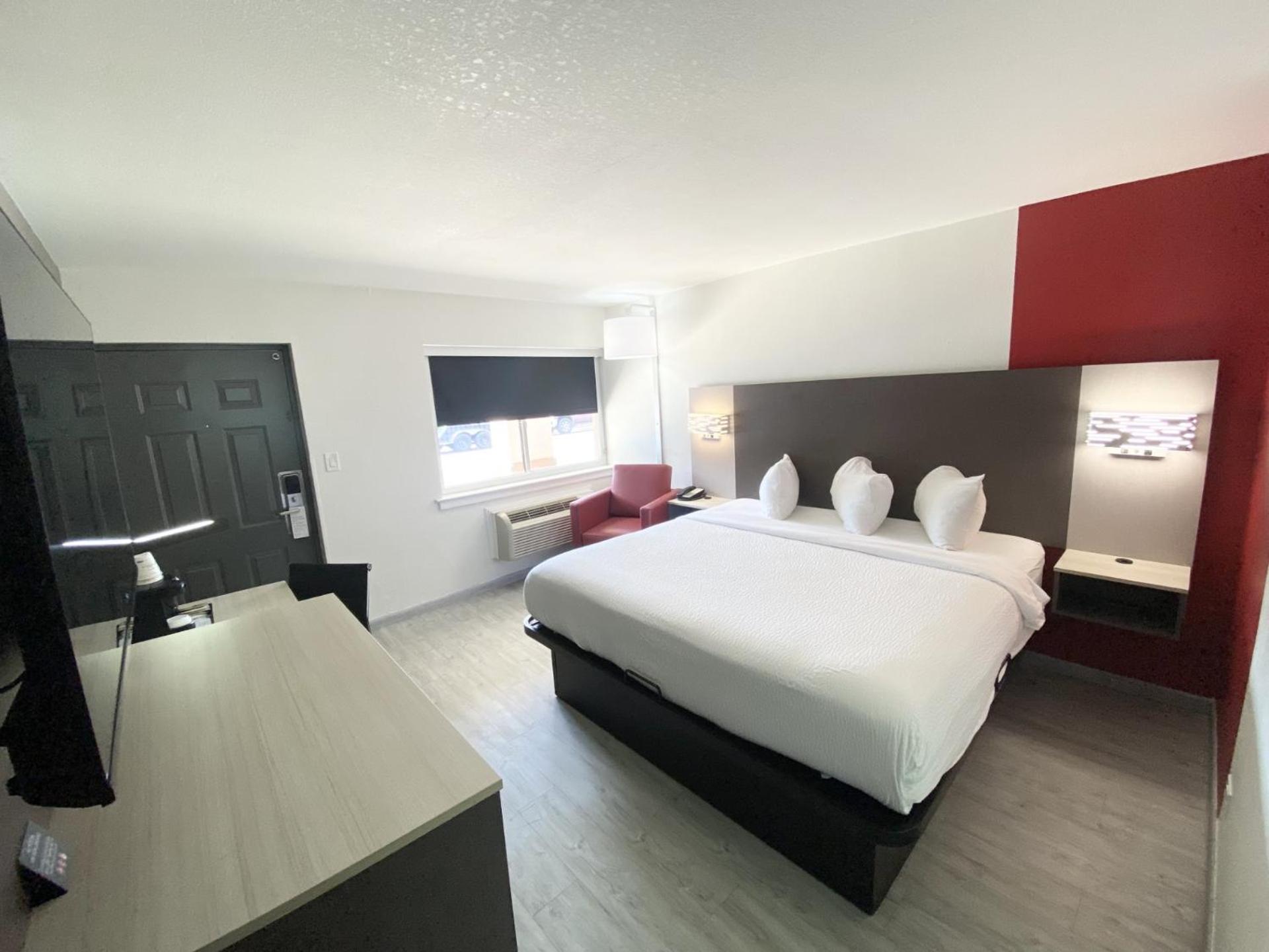 מלון Ramada By Wyndham טסקלוסה מראה חיצוני תמונה