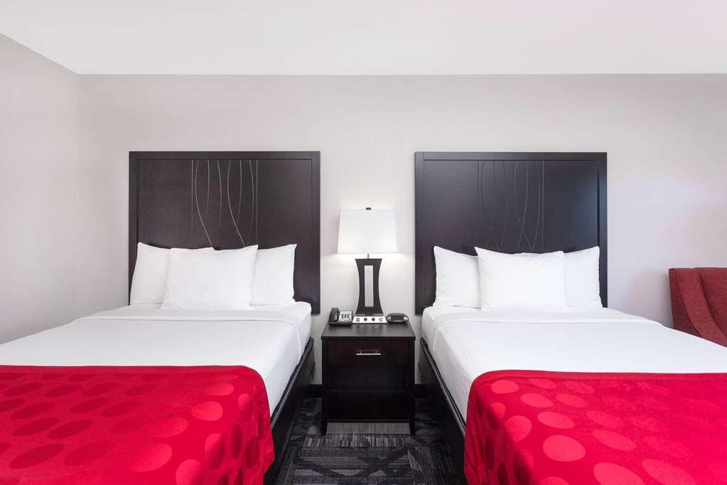 מלון Ramada By Wyndham טסקלוסה חדר תמונה