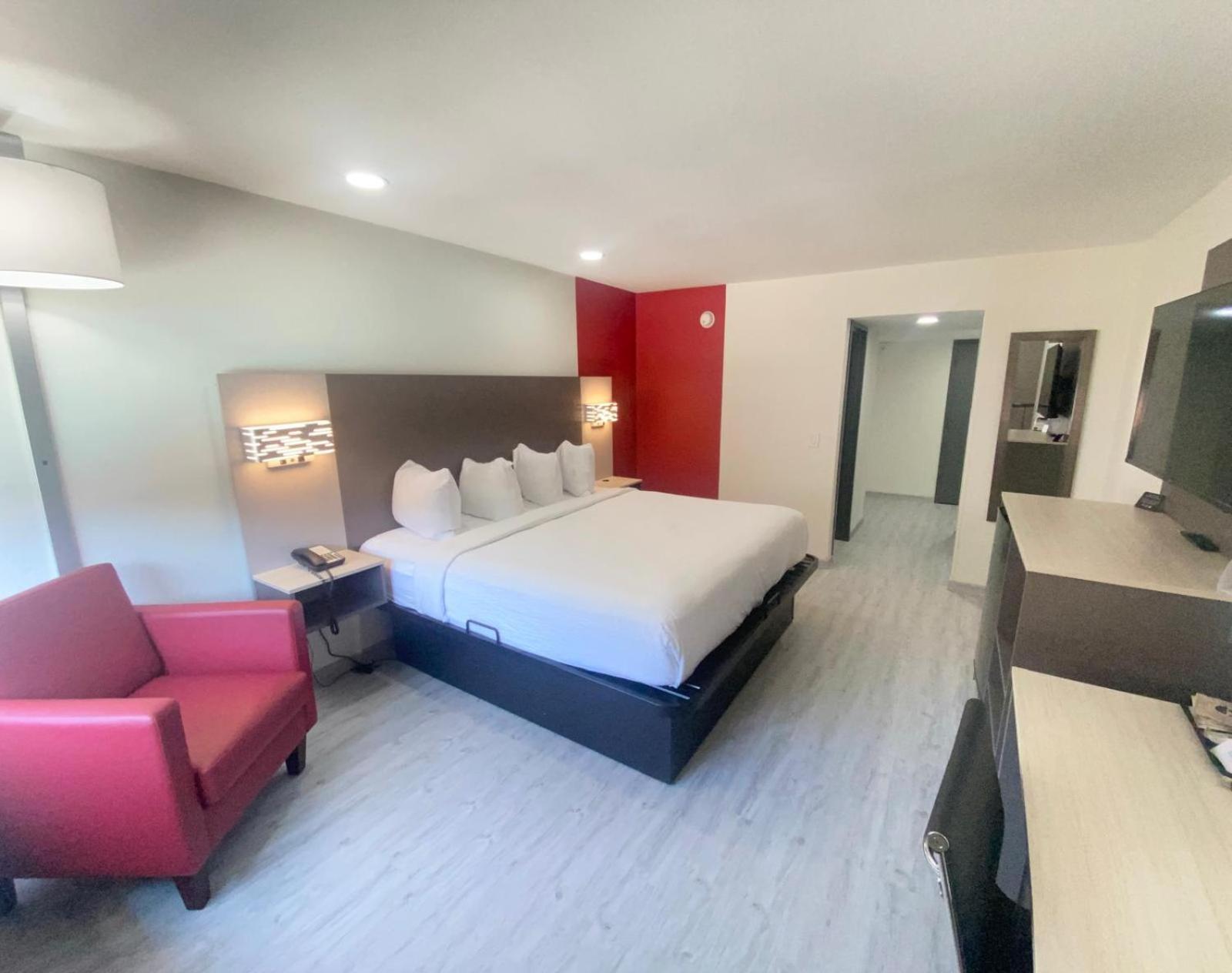 מלון Ramada By Wyndham טסקלוסה מראה חיצוני תמונה