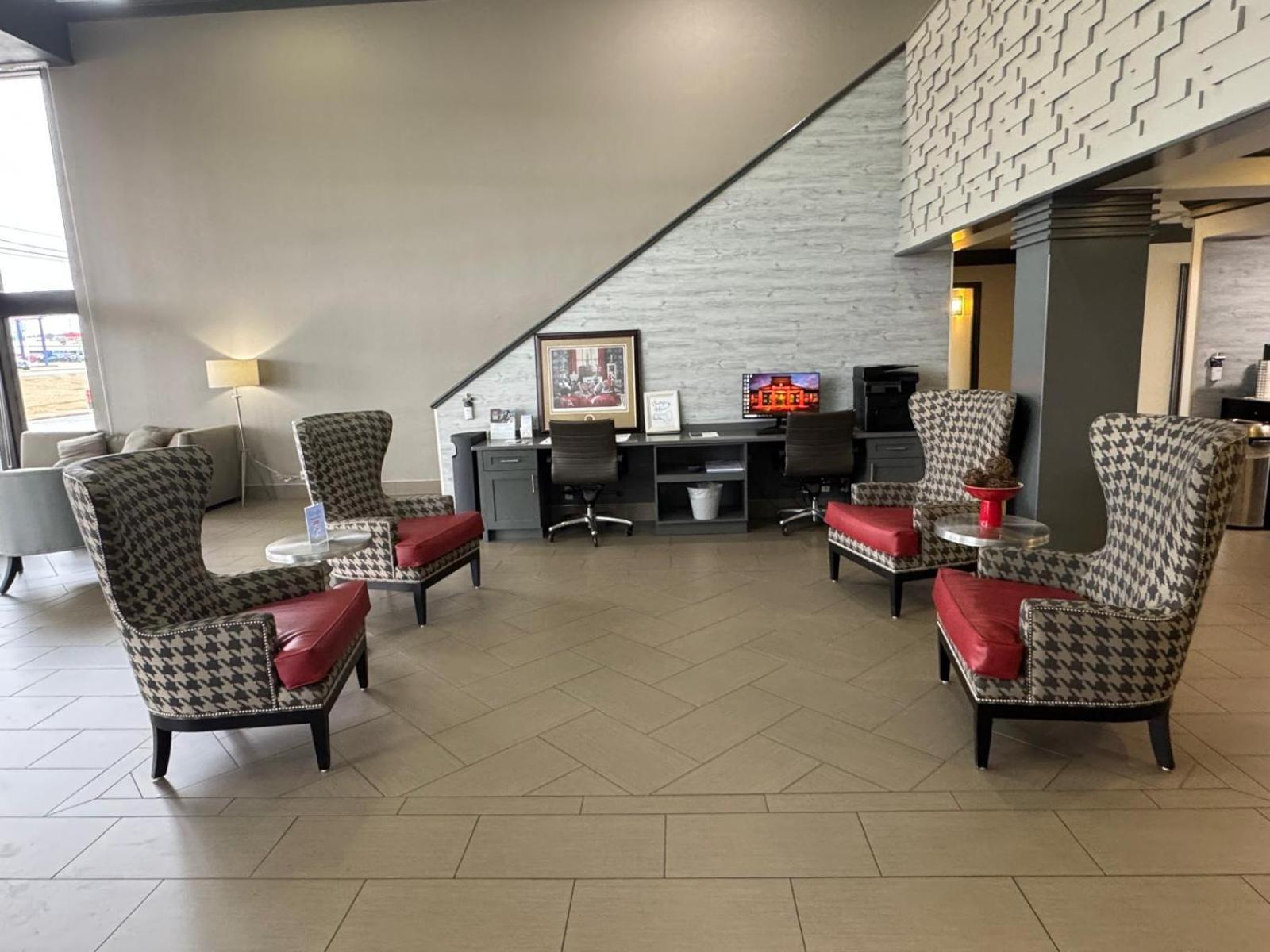 מלון Ramada By Wyndham טסקלוסה מראה חיצוני תמונה