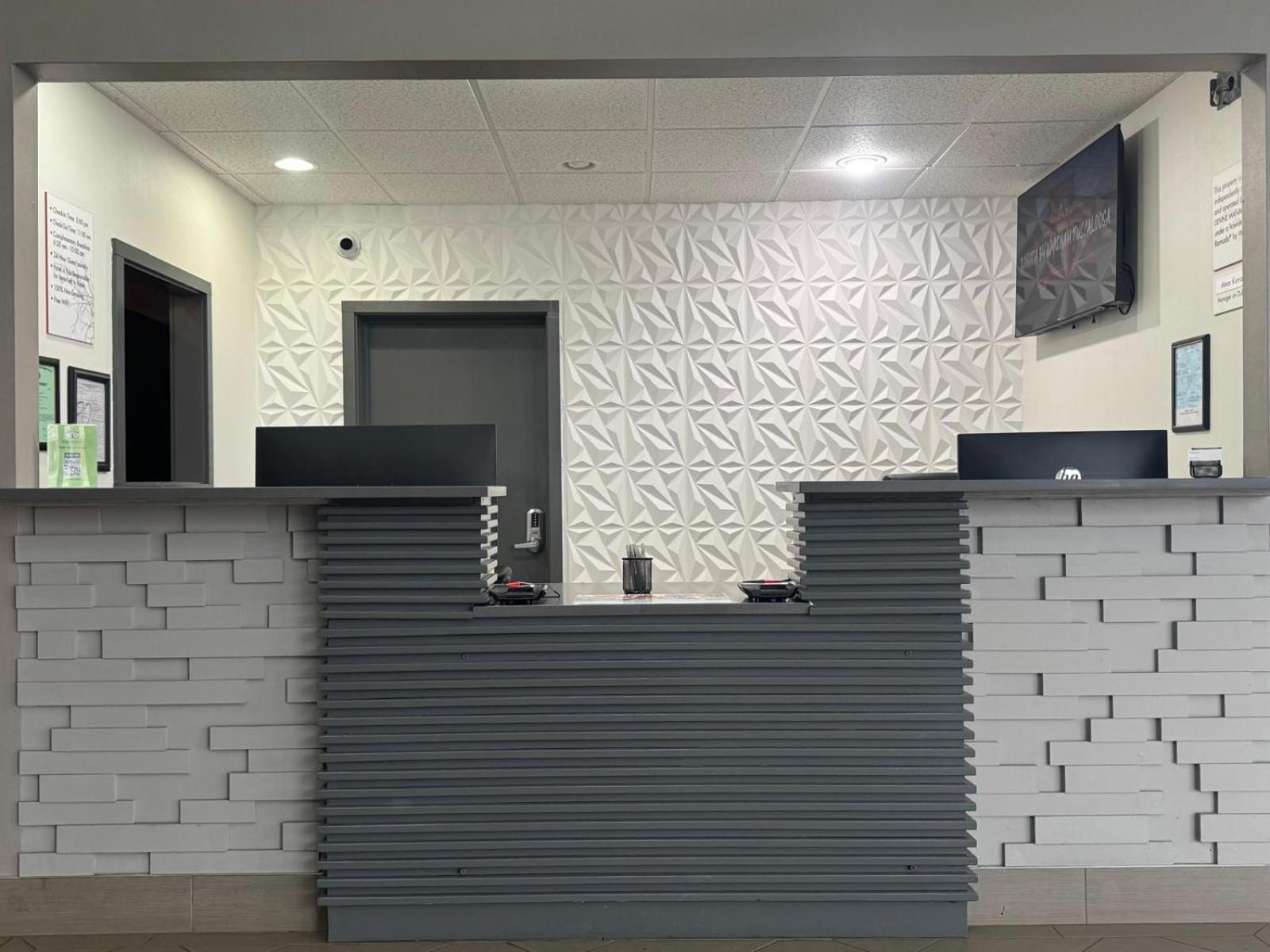 מלון Ramada By Wyndham טסקלוסה מראה חיצוני תמונה